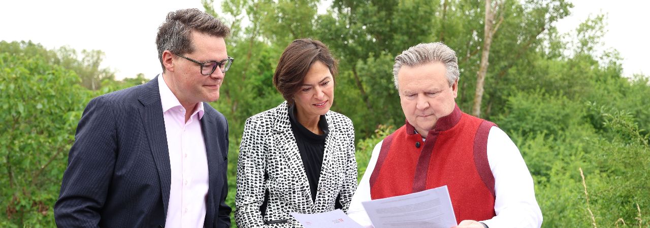 Bürgermeister Michael Ludwig, Klimastadtrat Jürgen Czernohorszky und ÖBB-Infrastruktur-Vorständin Silvia Angelo