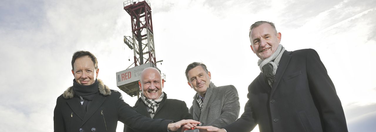 Am Foto v.l.n.r.: Karl Gruber (Geschäftsführer Wien Energie), Berislav Gašo (OMV-Vorstand und Executive Vice President Energy), Peter Hanke (Stadtrat), Peter Weinelt (Generaldirektor Wiener Stadtwerke)